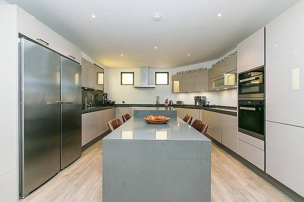 5 bedroom luxury villa for sale in frond b the palm jumeirah dubai6.jpg