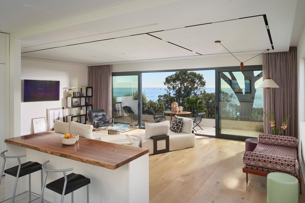 6 bedroom luxury villa for sale in cannes france3.jpg