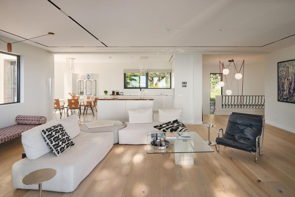 6 bedroom luxury villa for sale in cannes france4.jpg